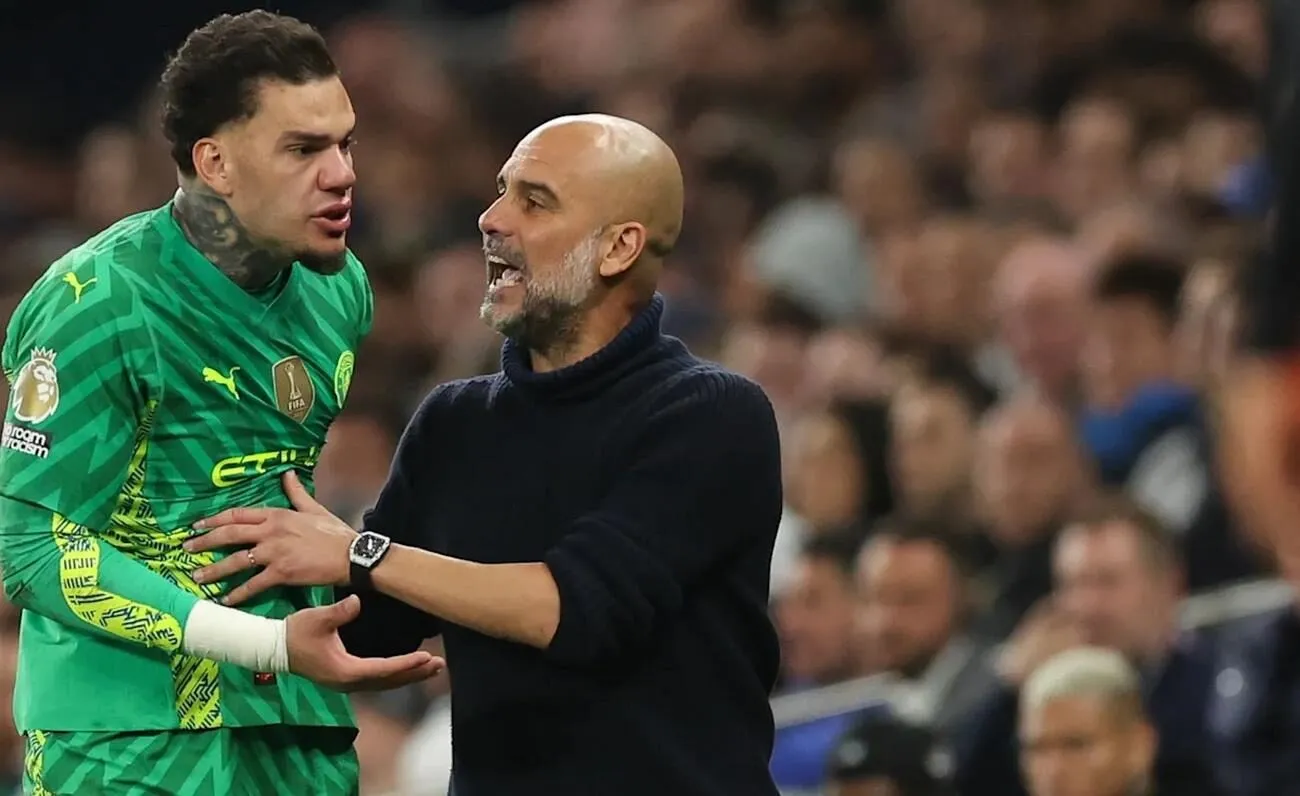 Thủ môn người Brazil bị gạch tên khỏi danh sách thi đấu